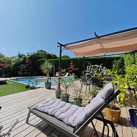 Au Calme Avec Piscine Apartment
